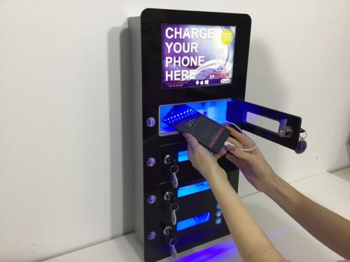 chrarge-box-punjac-sa-4-pretinca